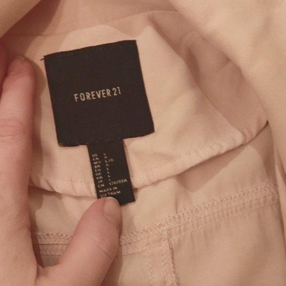 Forever 21 Light Trench Coat - Picture 3 of 4